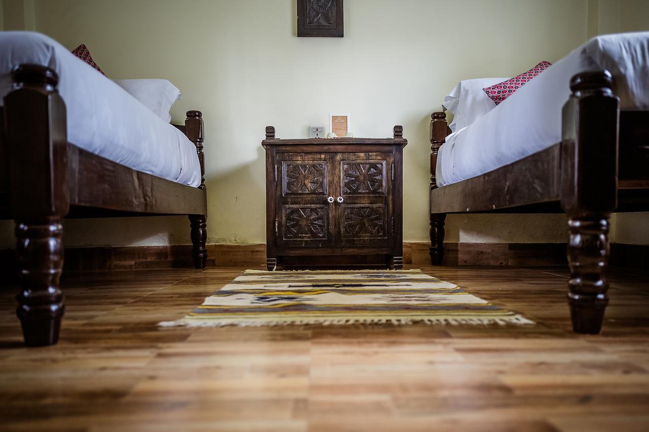 Mingtang Garden Cottage 名堂花园度假屋 Pokhara Esterno foto