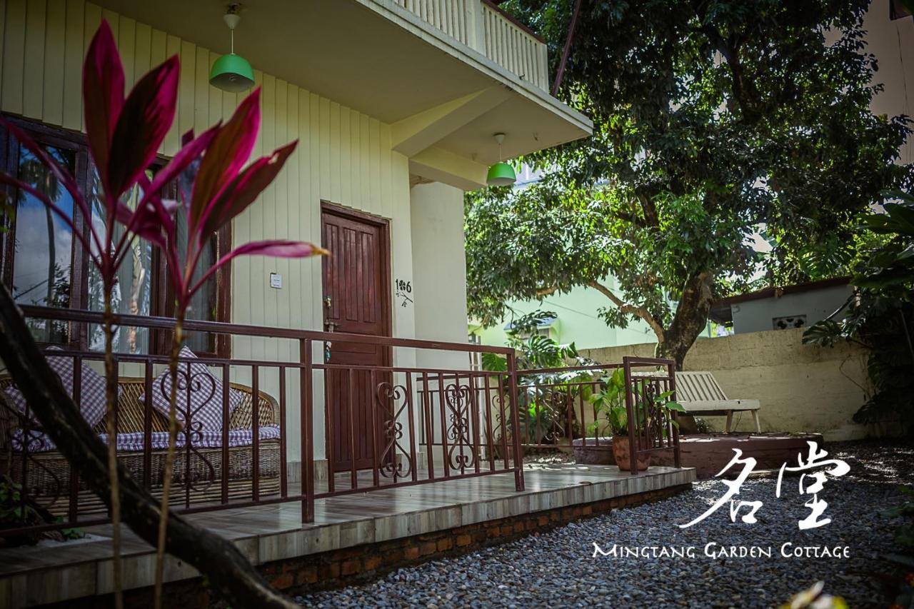 Mingtang Garden Cottage 名堂花园度假屋 Pokhara Esterno foto
